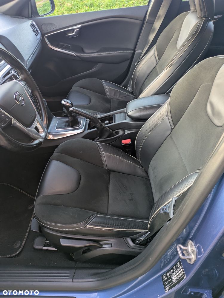 Volvo V40 T2 RDesign - 15