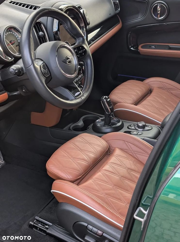 MINI John Cooper Works ALL4 sport - 12