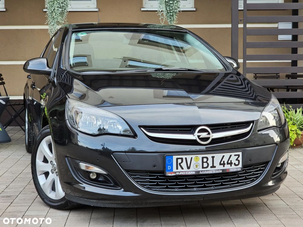 Opel Astra 1.4 Turbo Cosmo - 2