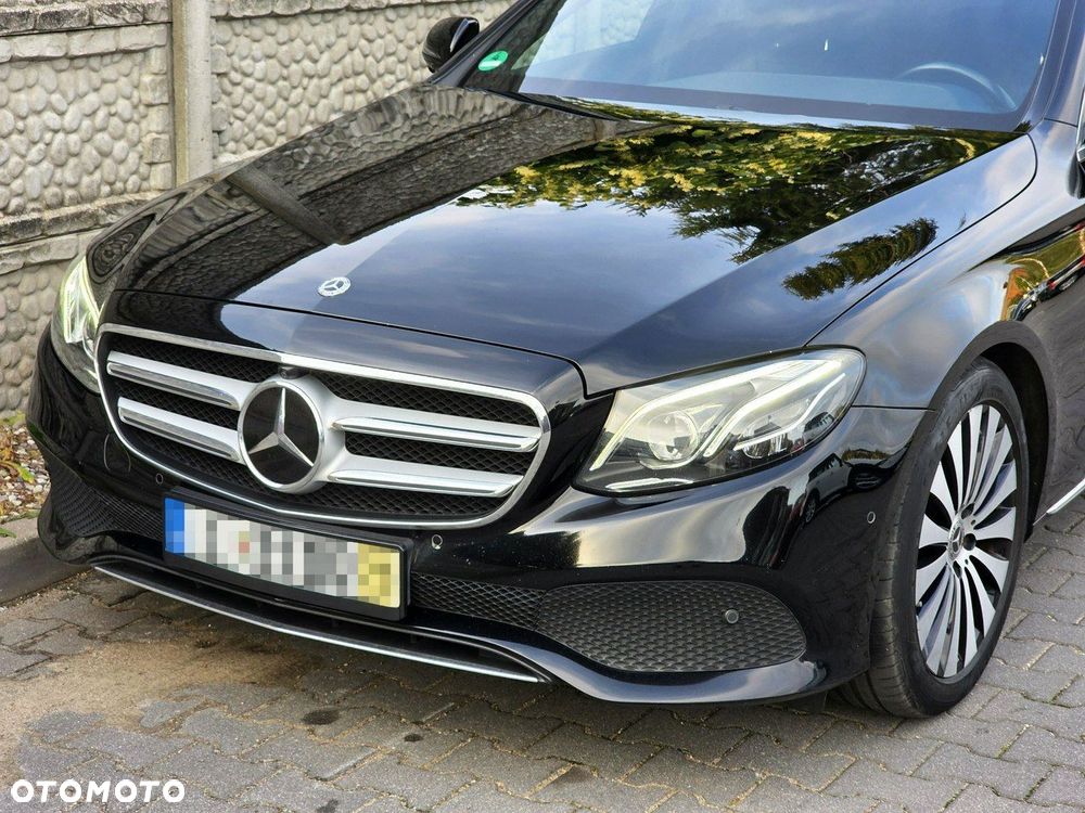 Mercedes-Benz Klasa E 220 d T 9G-TRONIC Avantgarde - 30