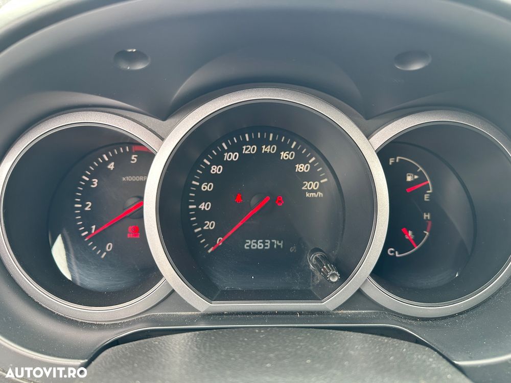 Suzuki Grand Vitara 1.9 DDiS Comfort + DPF - 10