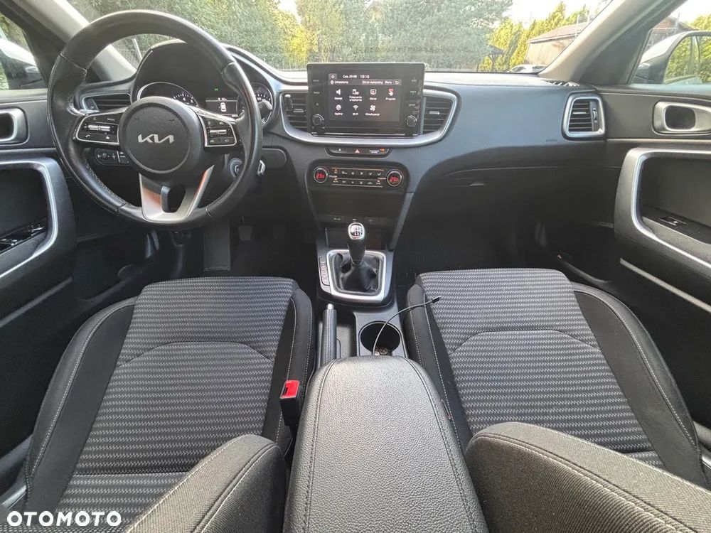 Kia Ceed 1.5 T-GDI M - 14
