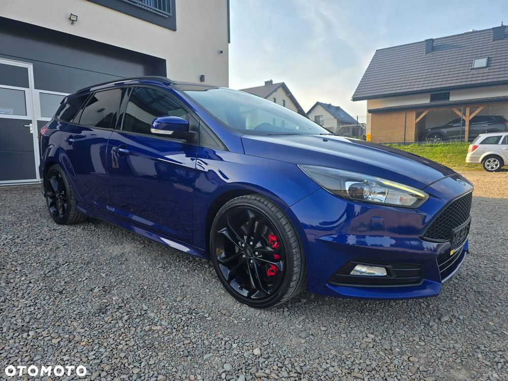 Ford Focus 2.0 EcoBoost ST mit Leder-Exclusiv-Paket - 9