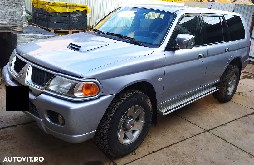 Mitsubishi Pajero - 1