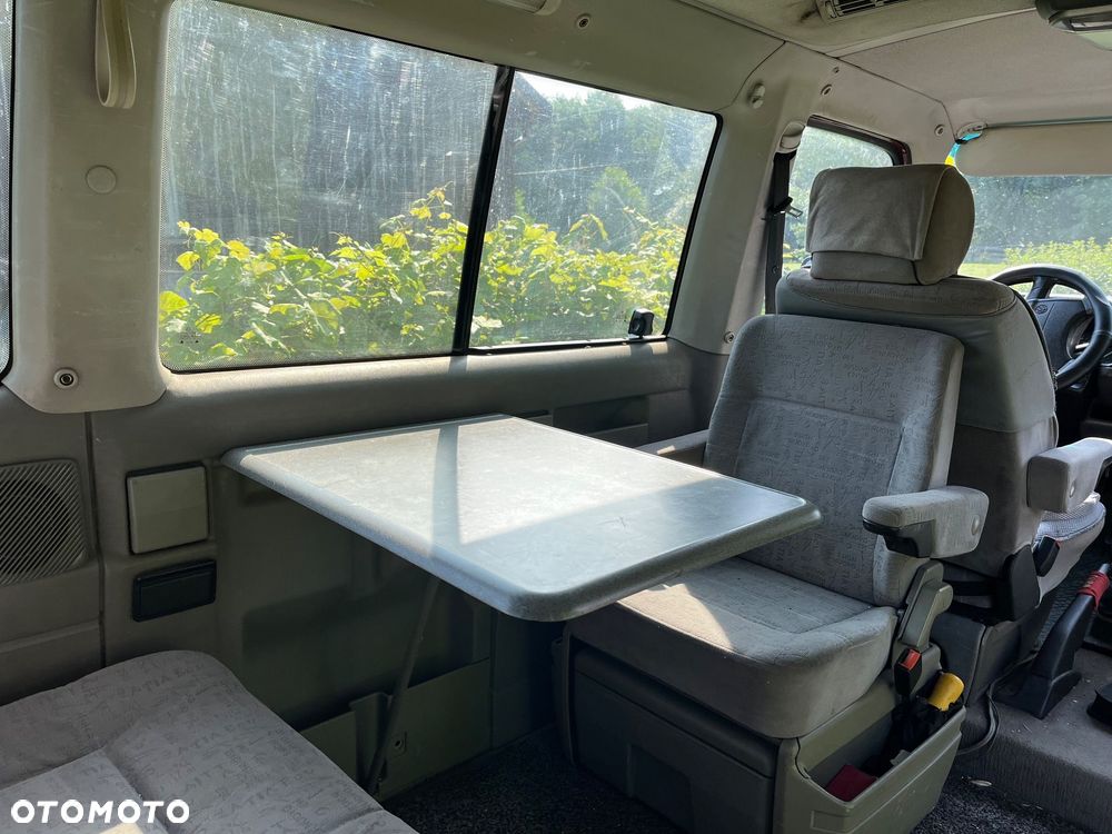 Volkswagen Multivan - 6