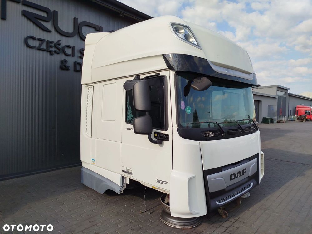 KABINA DAF XF 106 LIFT - 2