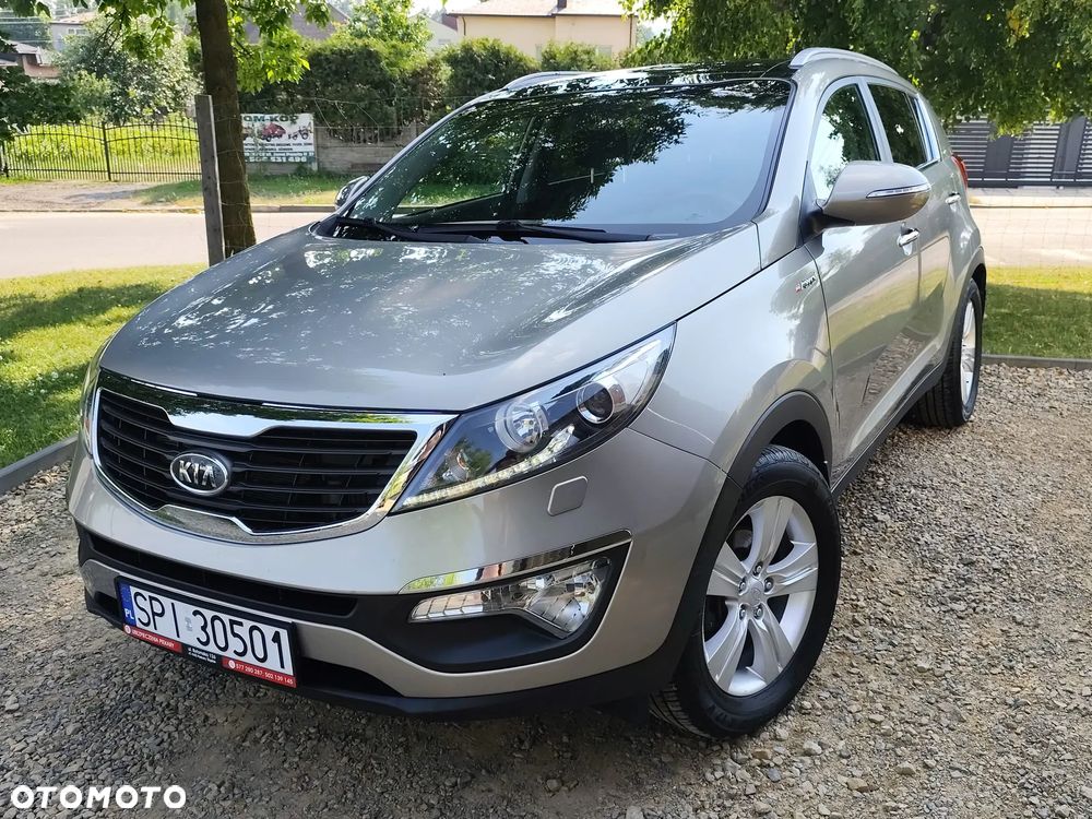 Kia Sportage 2.0 CRDI 4WD Automatik Fifa World Cup Edition - 1