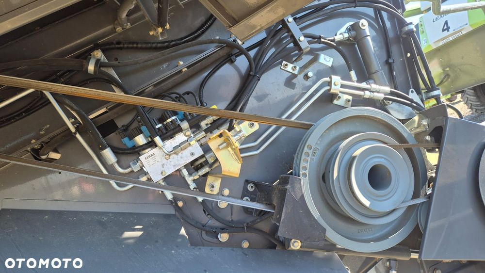 Claas Lexion 770TT - 10