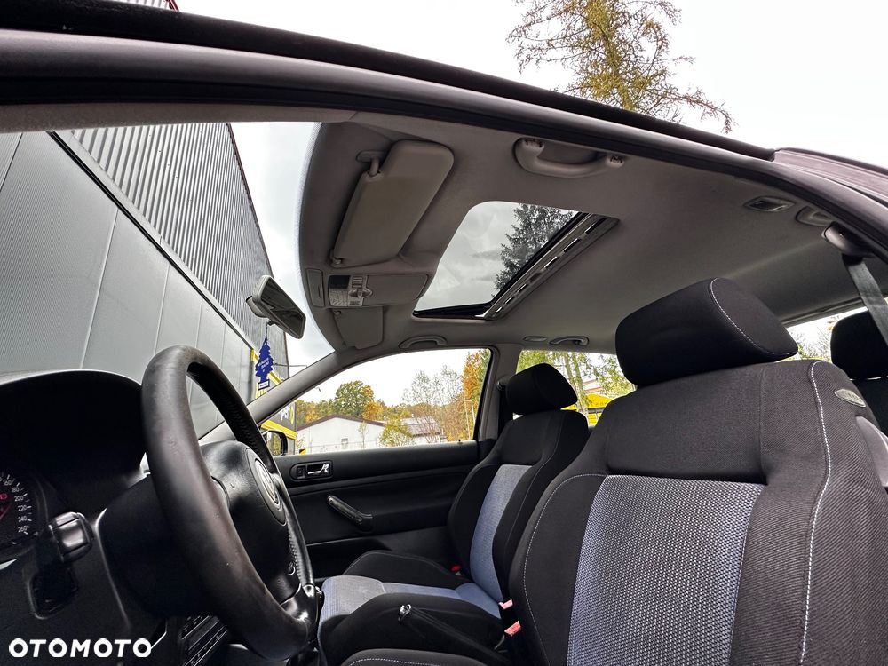 Volkswagen Golf IV 2.3 V5 GTI - 11