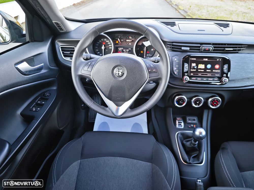 Alfa Romeo Giulietta 1.6 JTDM - 13