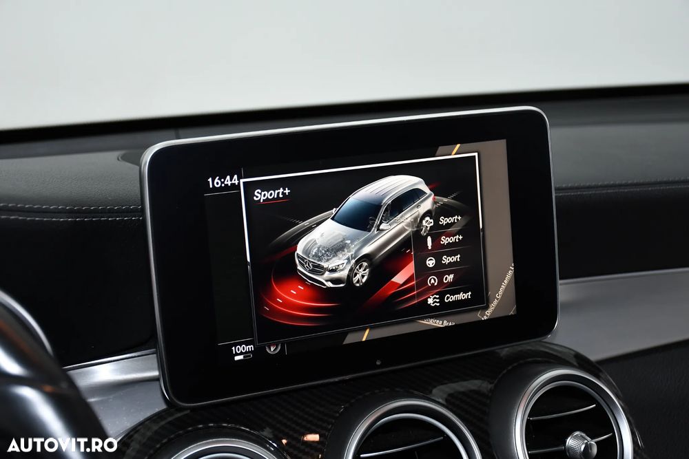 Mercedes-Benz GLC 220 d 4MATIC 9G-TRONIC AMG Line - 22