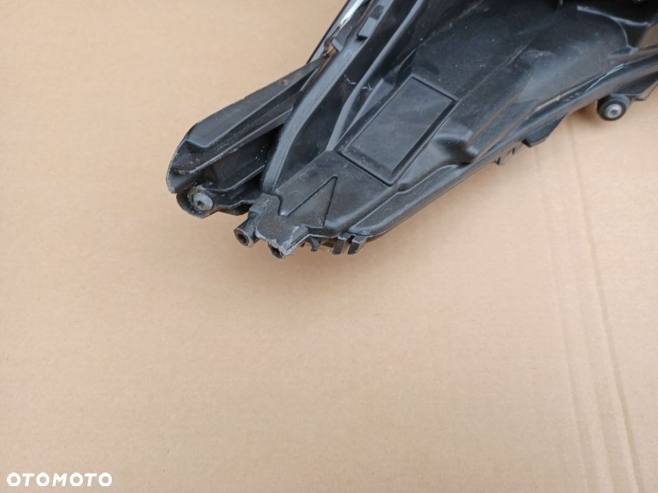 Full Led przedni prawy Toyota Corolla L21 E21 lampa 81110-02S70 - 6