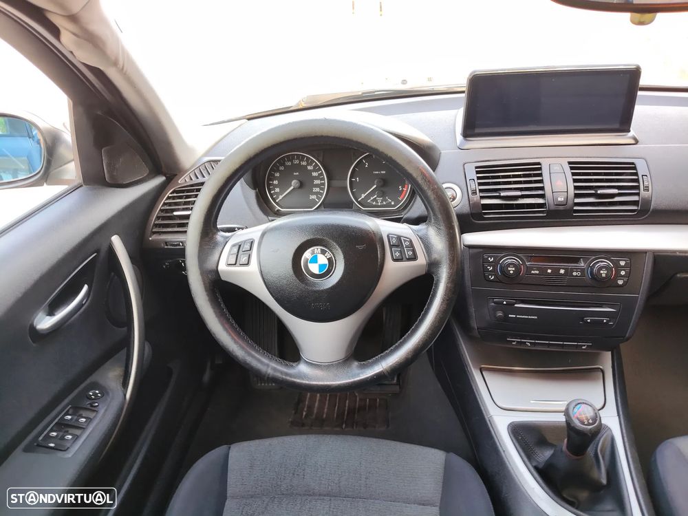 BMW 120 d Sport - 12