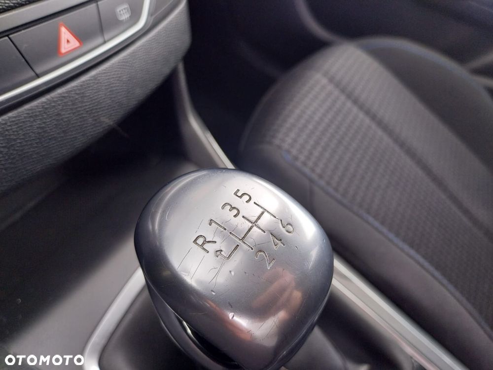 Peugeot 308 1.2 PureTech GPF Active Pack S&S - 26