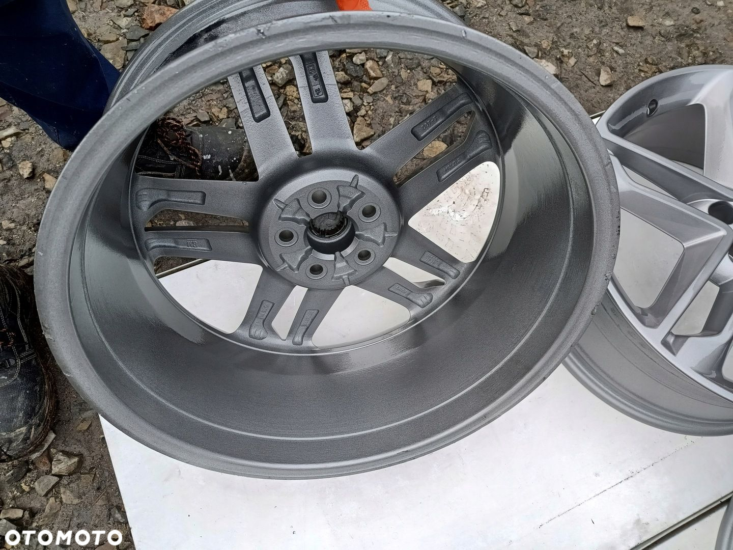OPEL MOKKA Trax Biuic Felgi 19" 7.5J 5x105 ET 38 Grafit 95016099 JAK NOWE - 8