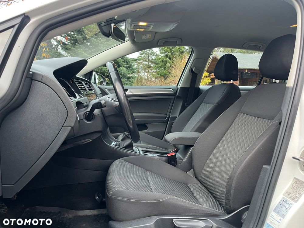 Volkswagen Golf VII 1.6 TDI BMT Comfortline - 10