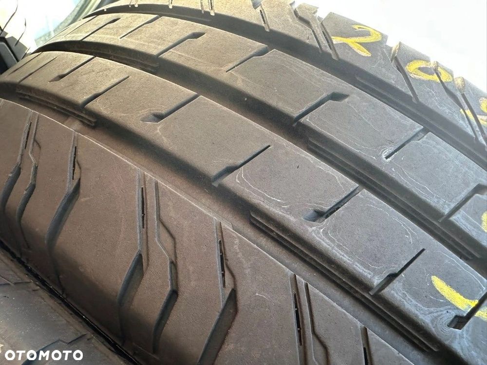 205/65/16C Continental Van200_8mm_4szt_(581) - 5