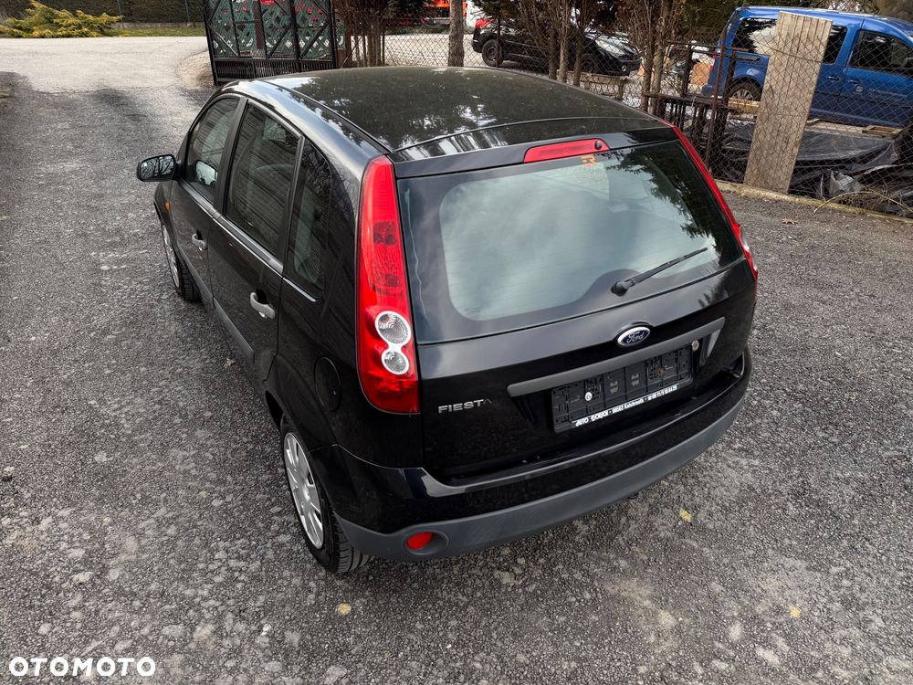 Ford Fiesta 1.3 Trend - 18