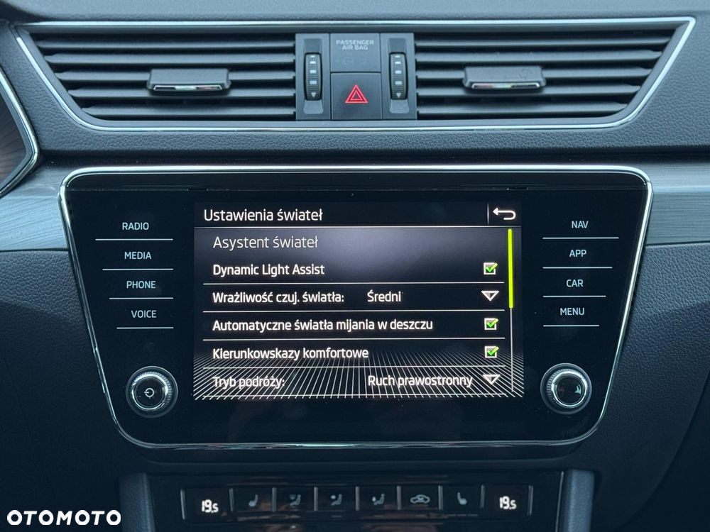 Skoda Superb 2.0 TDI SCR 4x4 Style DSG - 27