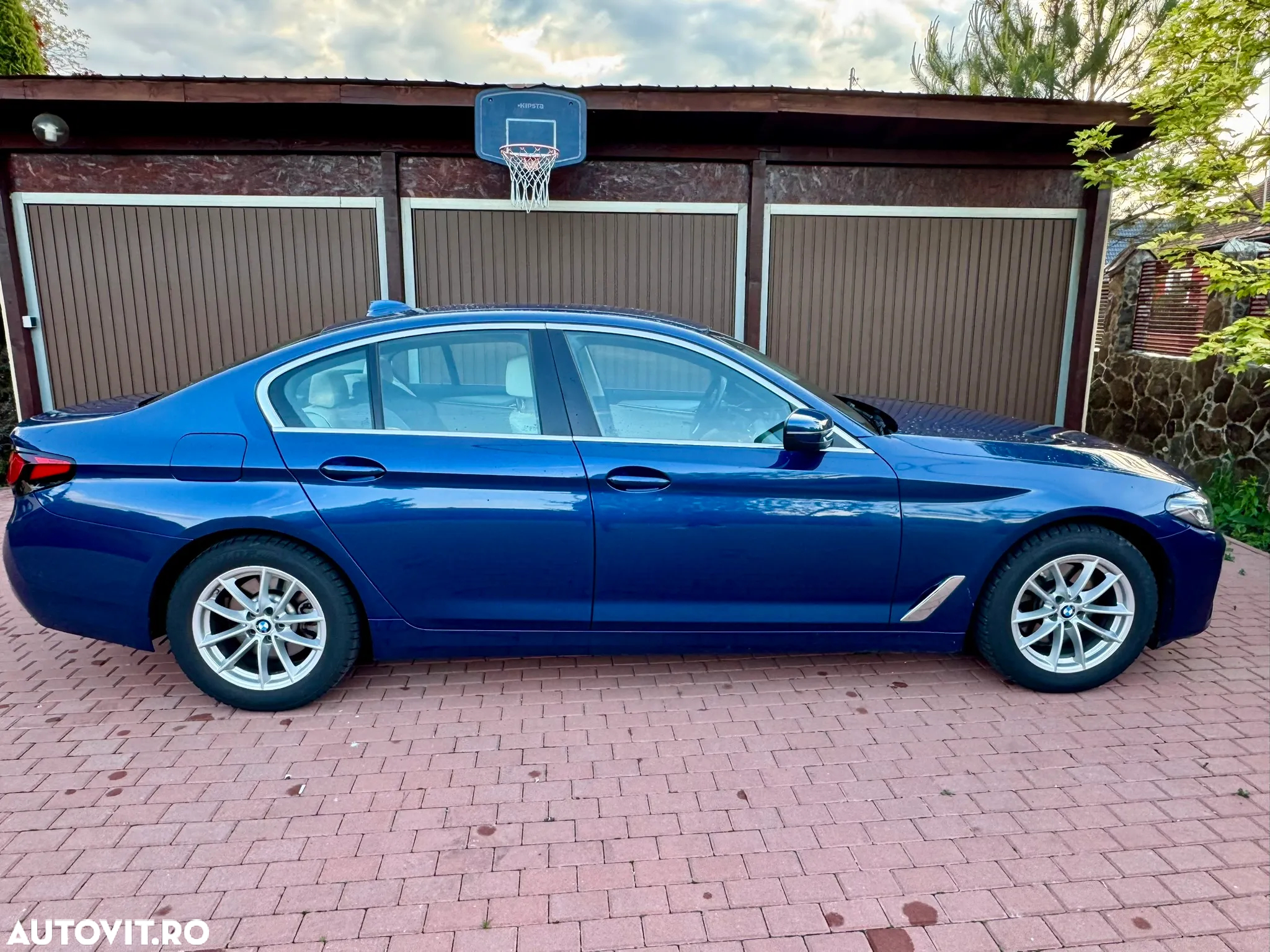 BMW Seria 5 520i AT MHEV - 9