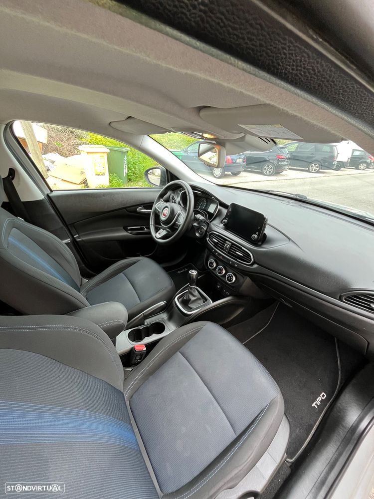 Fiat Tipo Station Wagon 1.0 GSE T3 City Life - 6