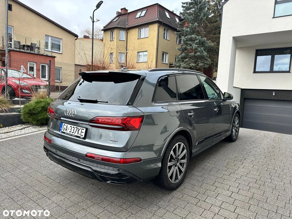 Audi Q7 - 3