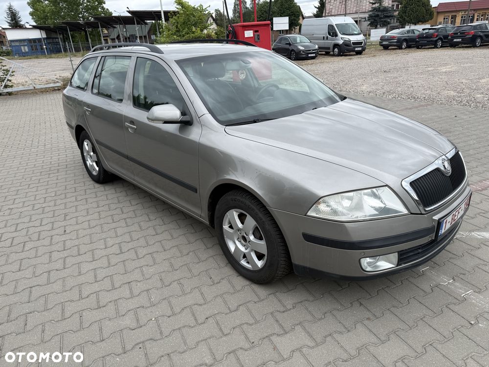 Skoda Octavia - 2