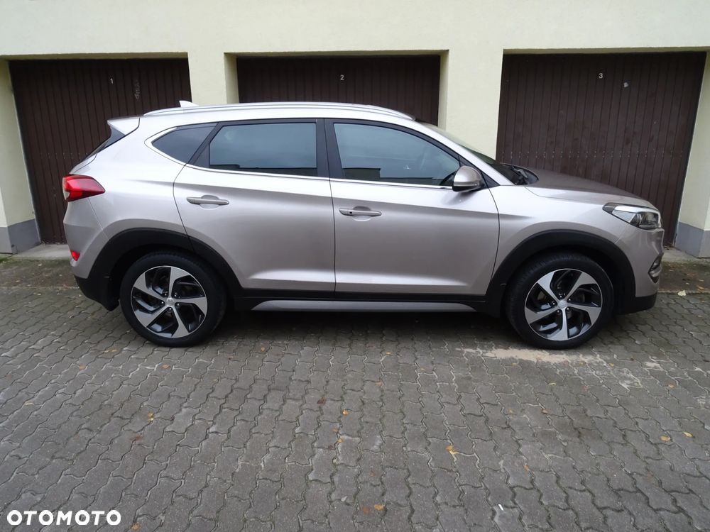Hyundai Tucson blue 1.7 CRDi 2WD Passion Plus - 27