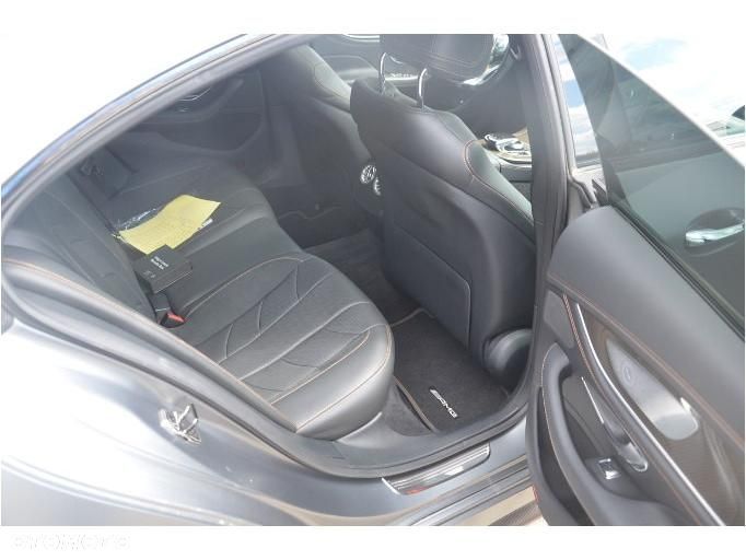 Mercedes-Benz CLS AMG 53 4-Matic+ - 22