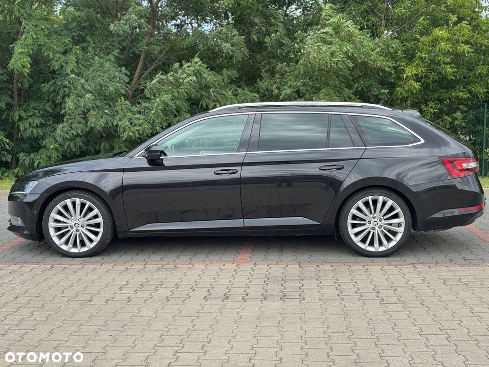 Skoda Superb 2.0 TDI DSG Premium Edition - 6