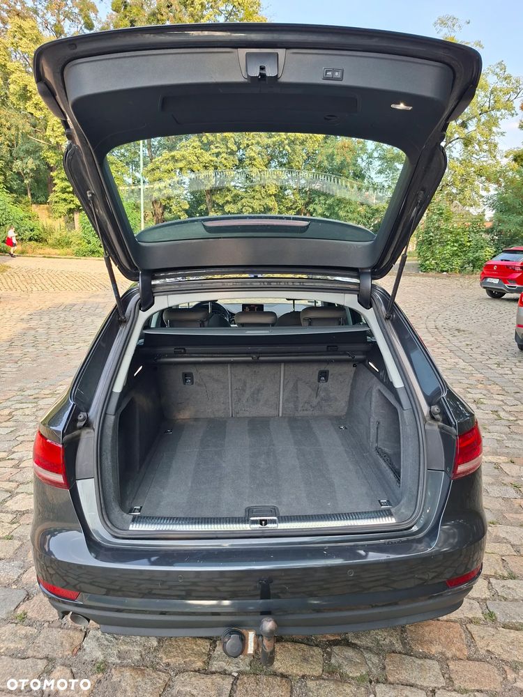 Audi A4 Avant 2.0 TDI S tronic - 14