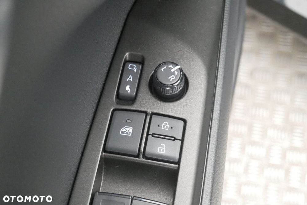 Toyota Camry 2.5 Hybrid Comfort CVT - 26