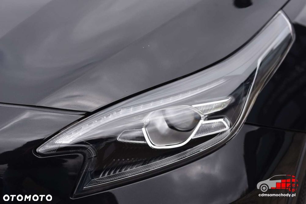 Kia XCeed - 12