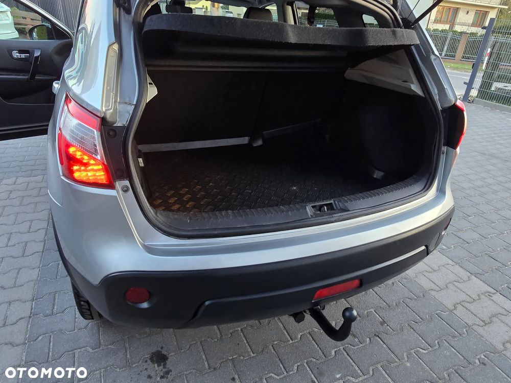 Nissan Qashqai 2.0 CVT 360 - 39