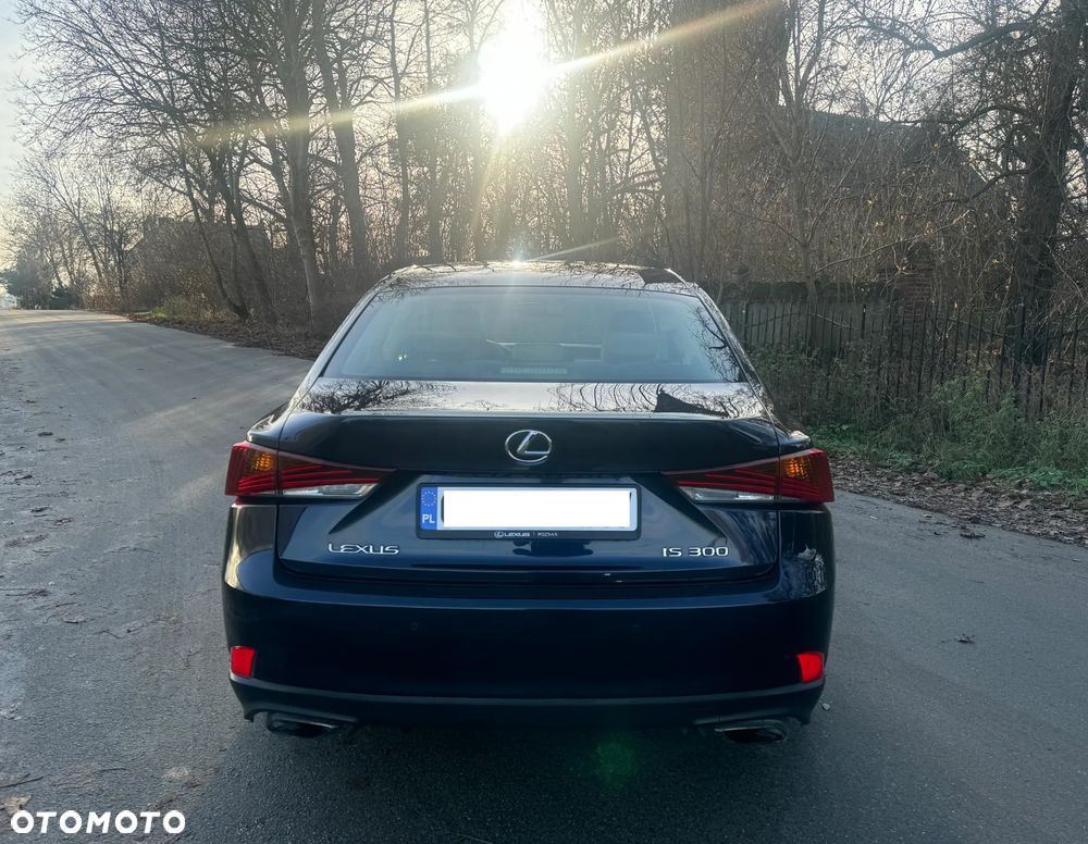 Lexus IS 200t / 300 Elegance - 13