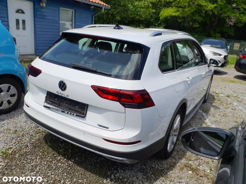 Volkswagen Golf - 3