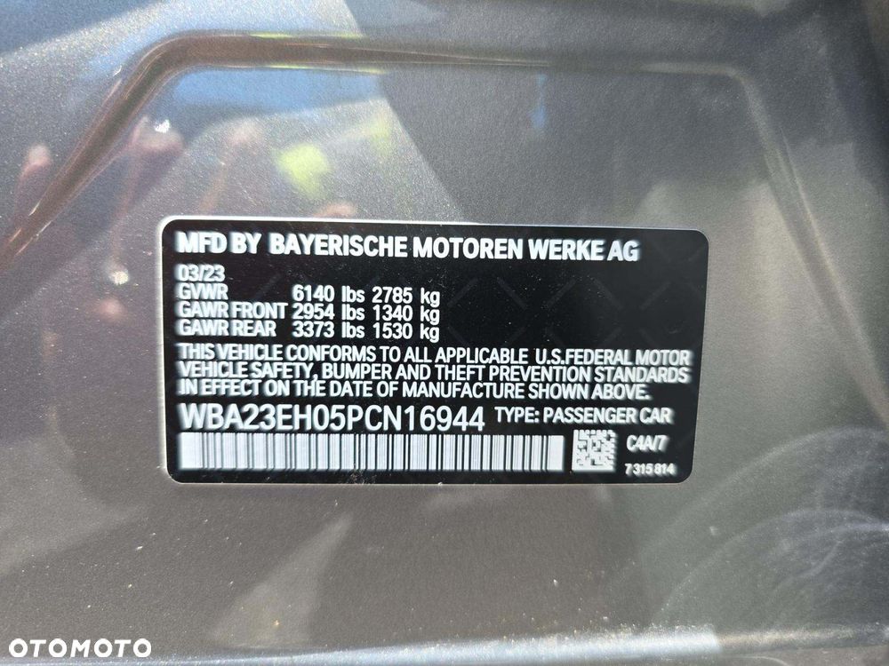 BMW Seria 7 740Li sport - 13