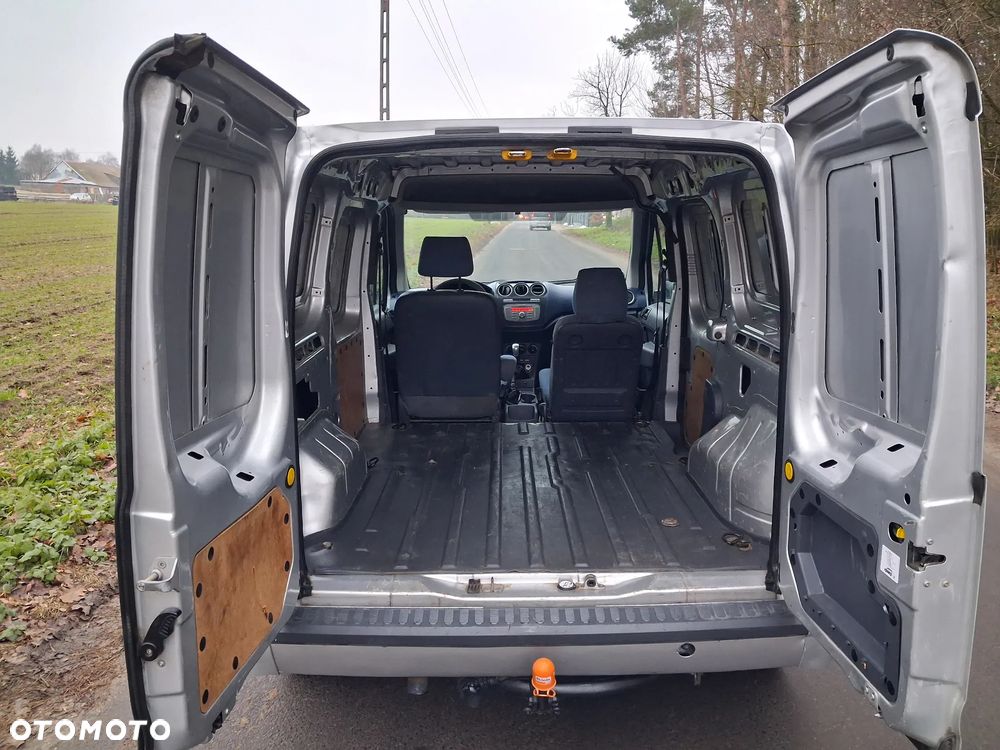 Ford Transit Connect - 11