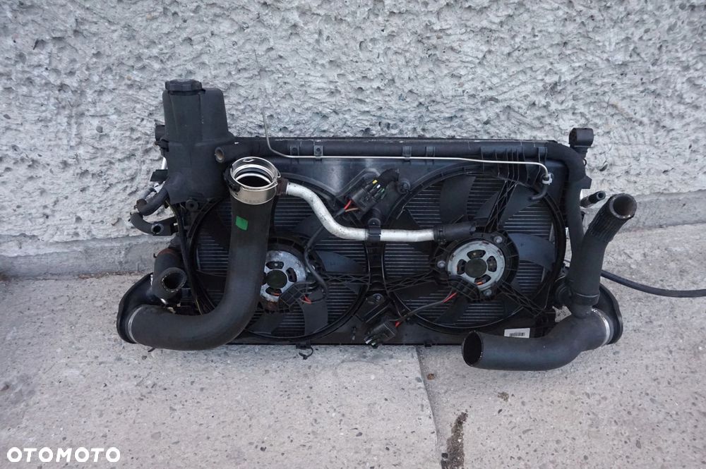 CHŁODNICA WODY OPEL INSIGNIA 2.0 CDTI - 1