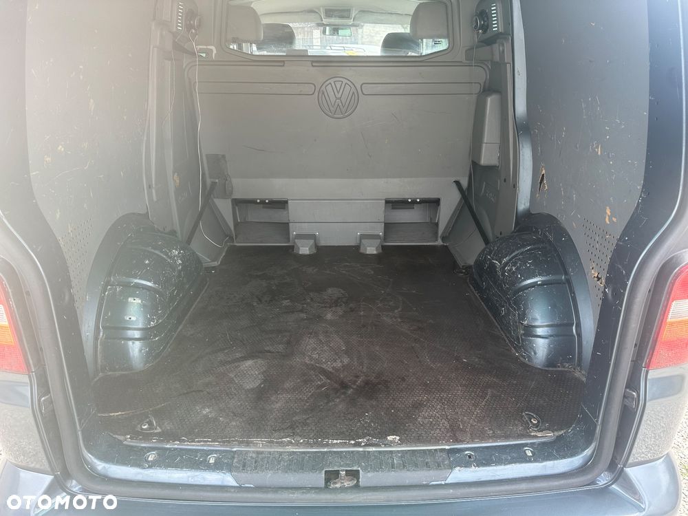 Volkswagen Transporter - 12