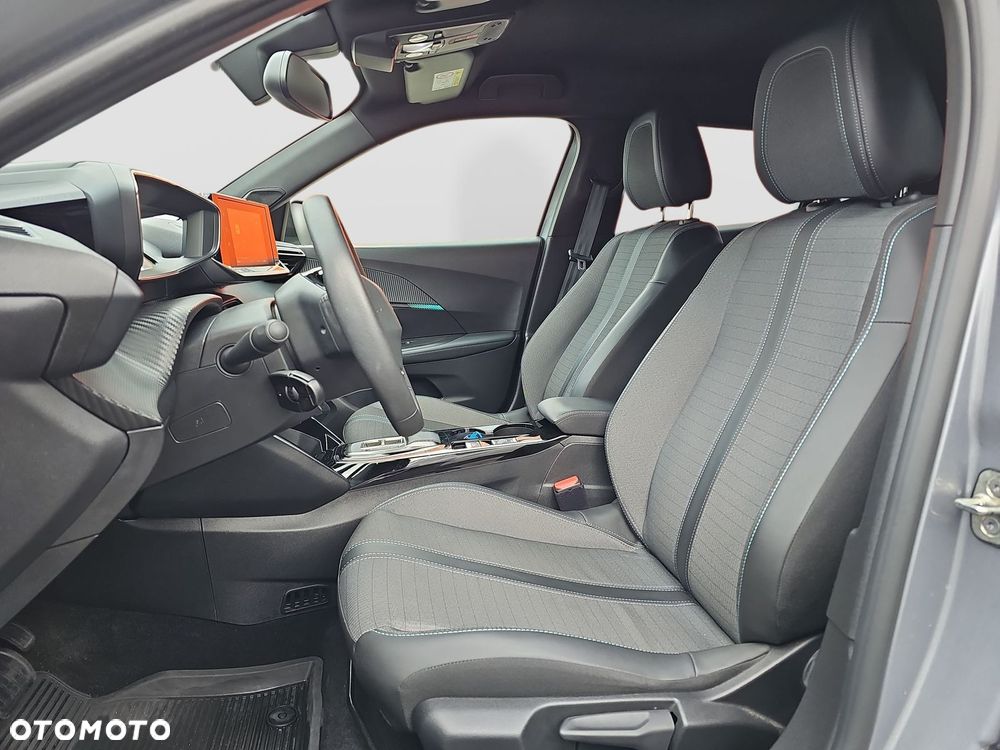 Peugeot 2008 50kWh Allure - 15