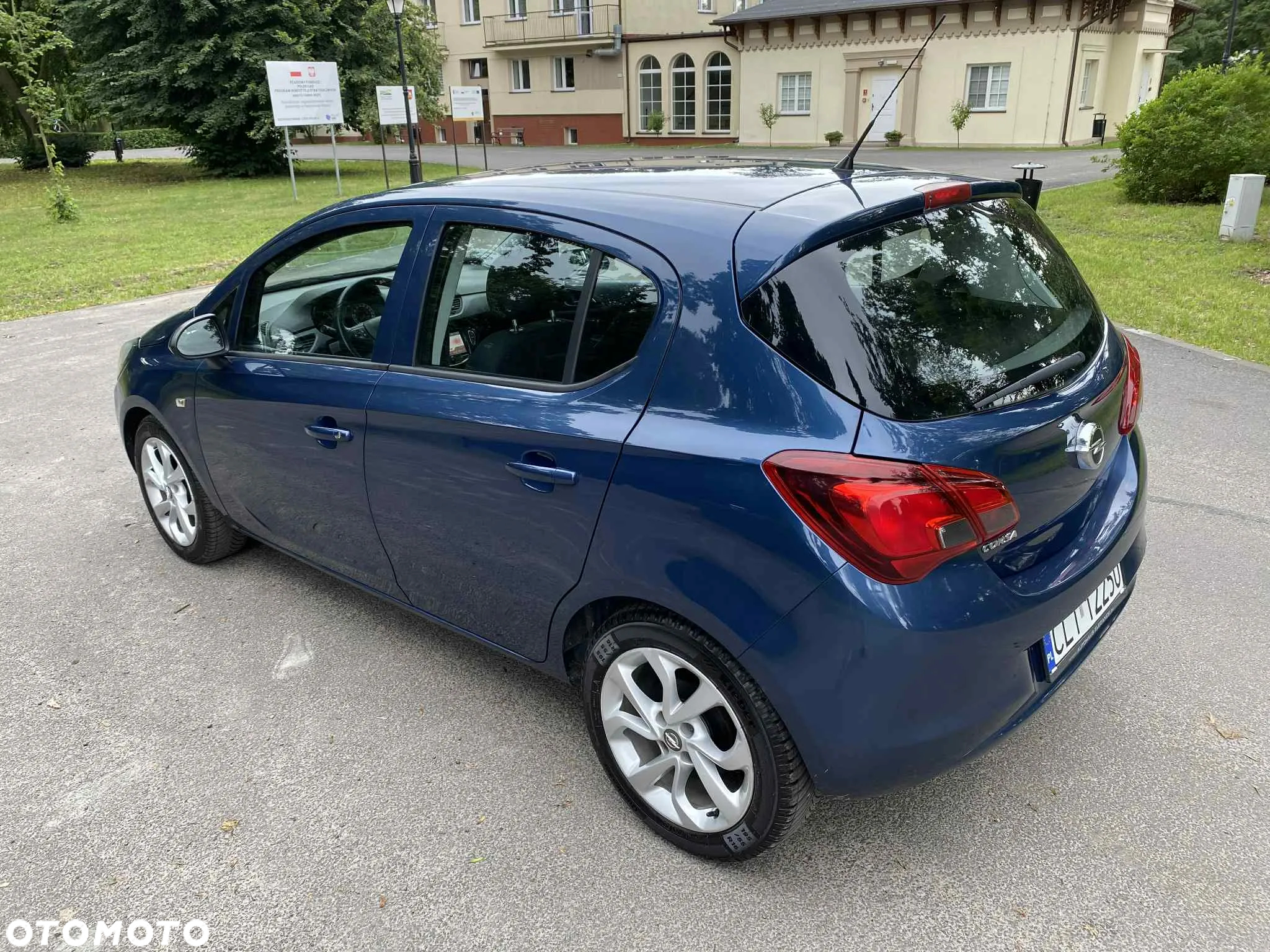 Opel Corsa 1.4 Cosmo - 8