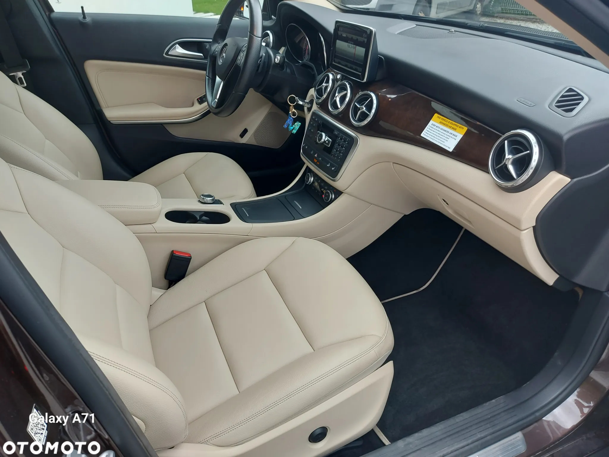 Mercedes-Benz GLA 250 4-Matic AMG Line - 12