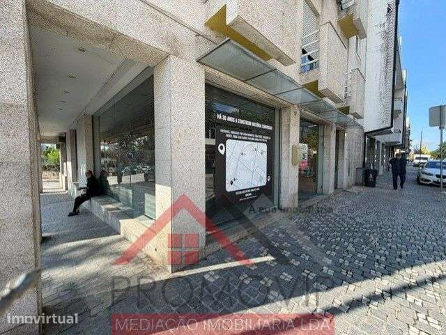 Loja Arrendamento Centro Santo Tirso - Grande imagem: 2/5