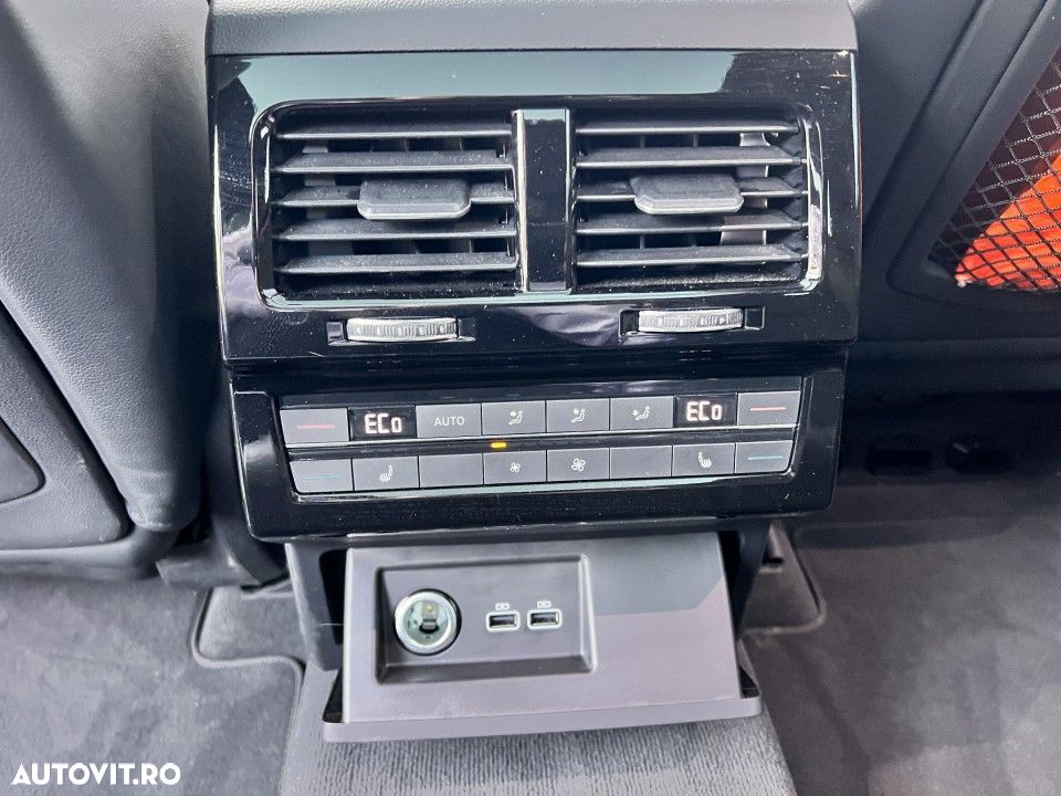 Volkswagen Touareg - 8