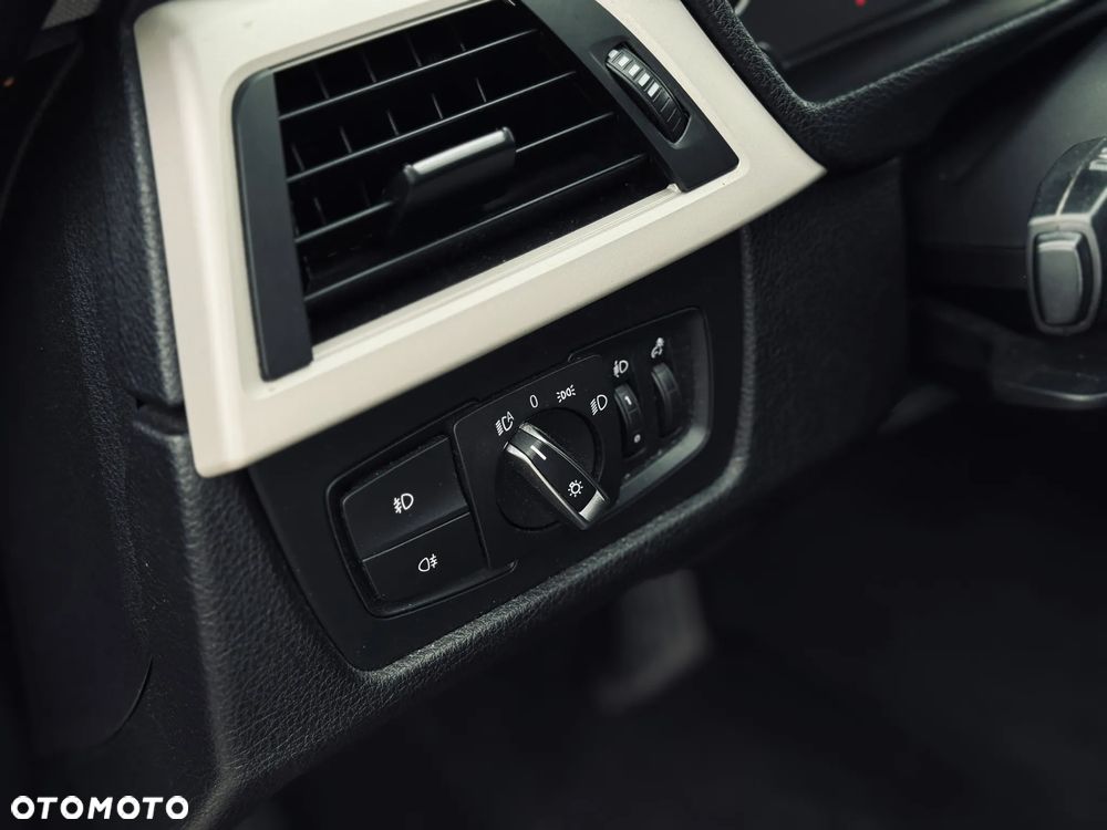 BMW Seria 3 318d - 26