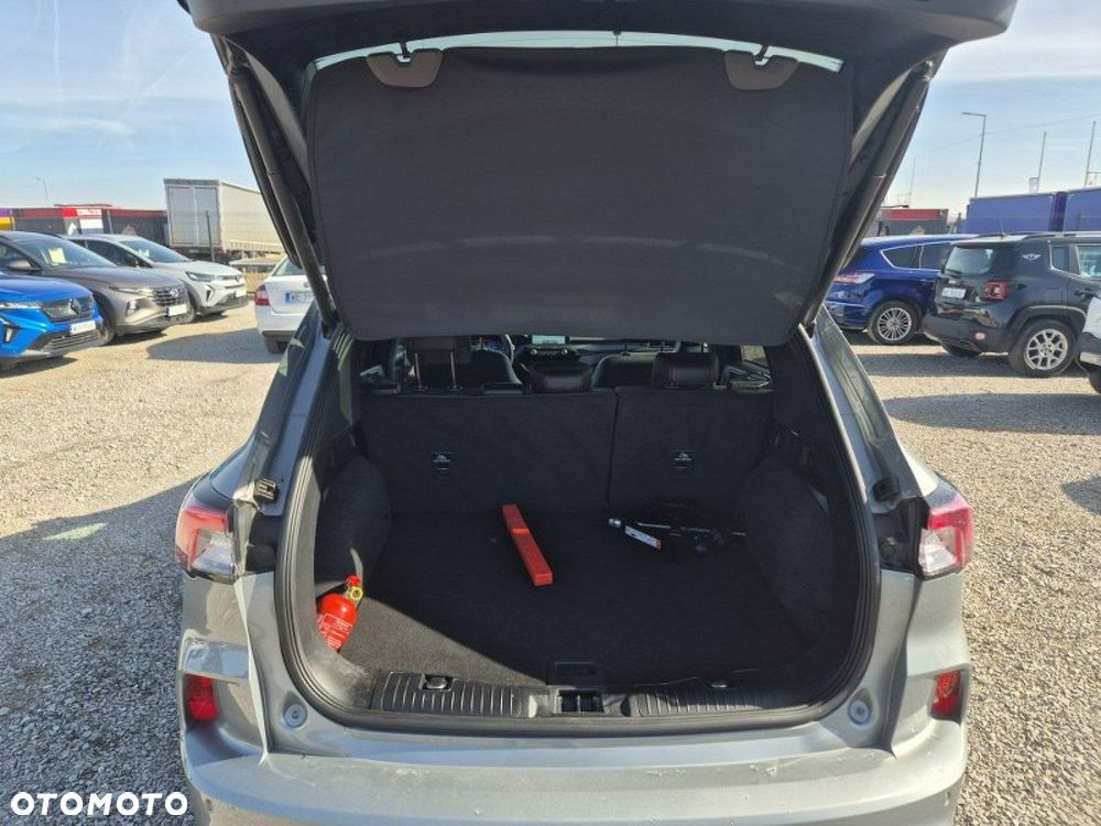Ford Kuga - 8