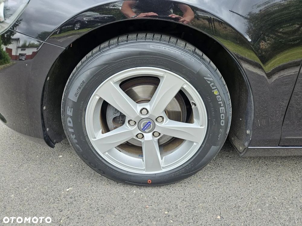 Volvo V40 D2 Momentum - 10