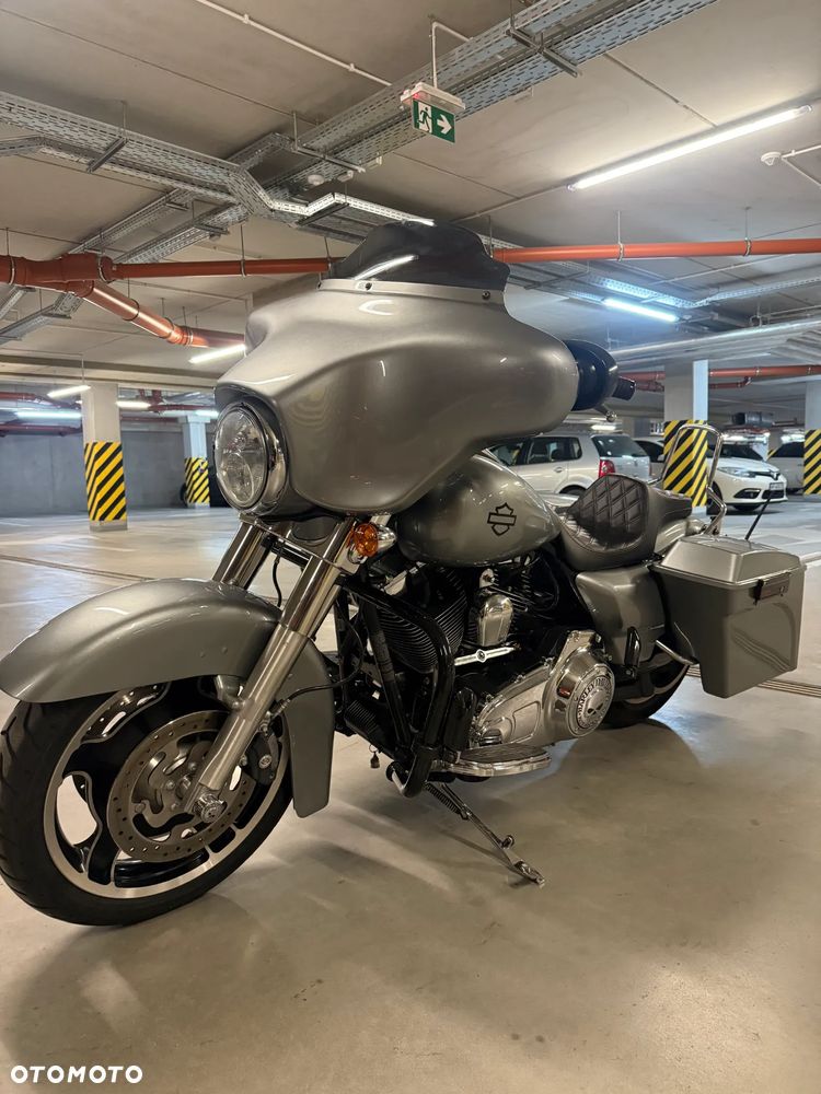 Harley-Davidson Touring Street Glide - 3