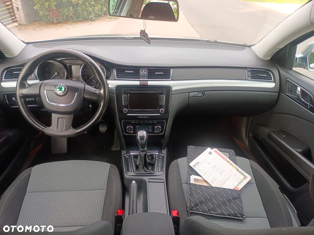 Skoda Superb 1.8 TSI Exclusive - 7